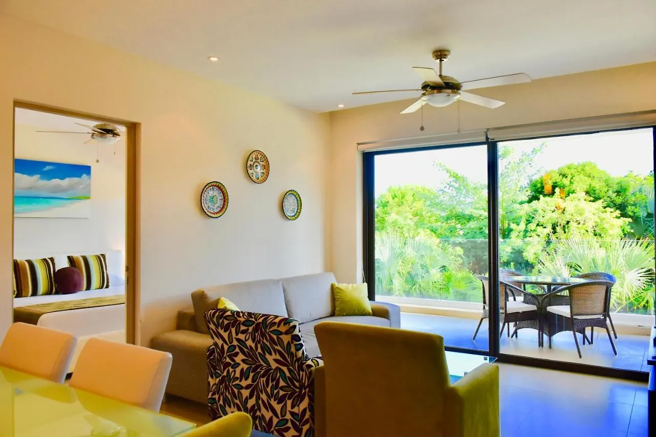 Family Getaway At Nick Price Residences 신데 델 카르멘 아파트