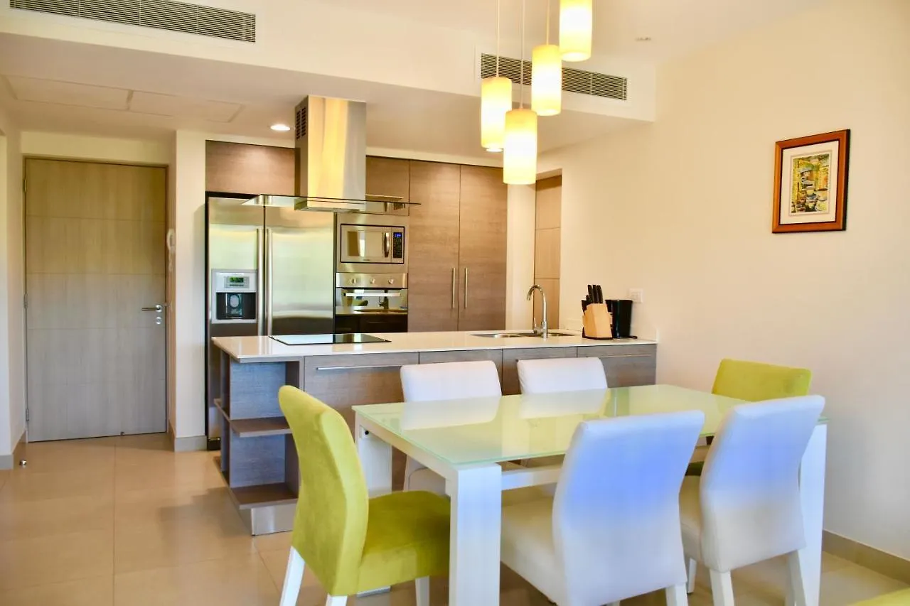 아파트 Family Getaway At Nick Price Residences 신데 델 카르멘