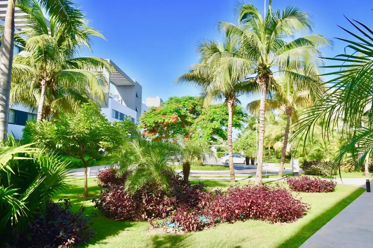 아파트 Family Getaway At Nick Price Residences 신데 델 카르멘