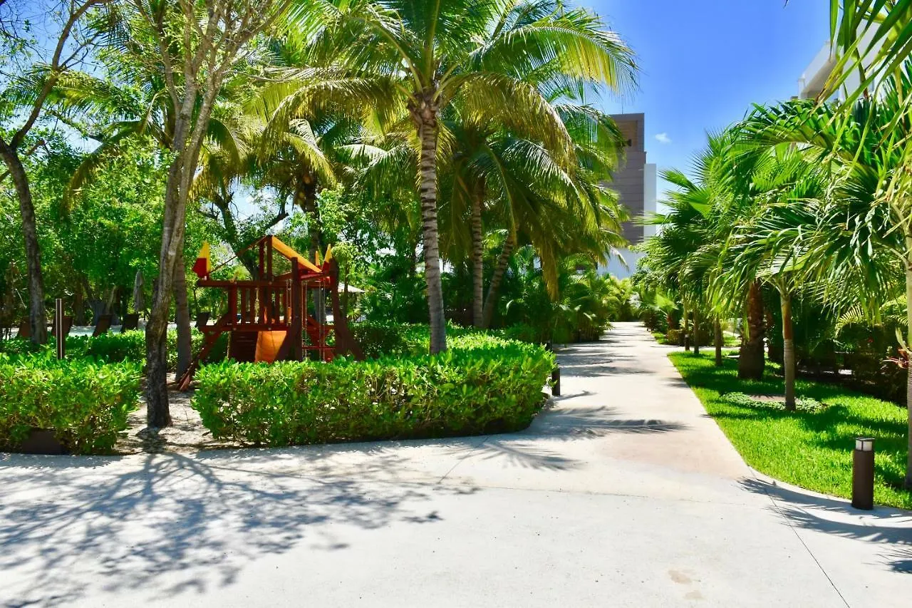 Family Getaway At Nick Price Residences