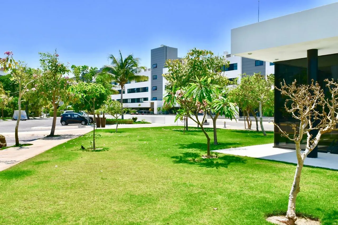 Family Getaway At Nick Price Residences Playa del Carmen
