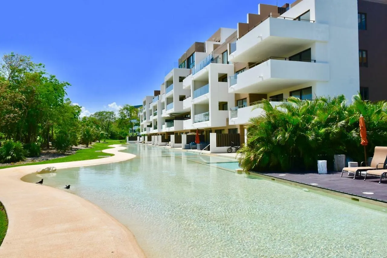 Family Getaway At Nick Price Residences 신데 델 카르멘 아파트