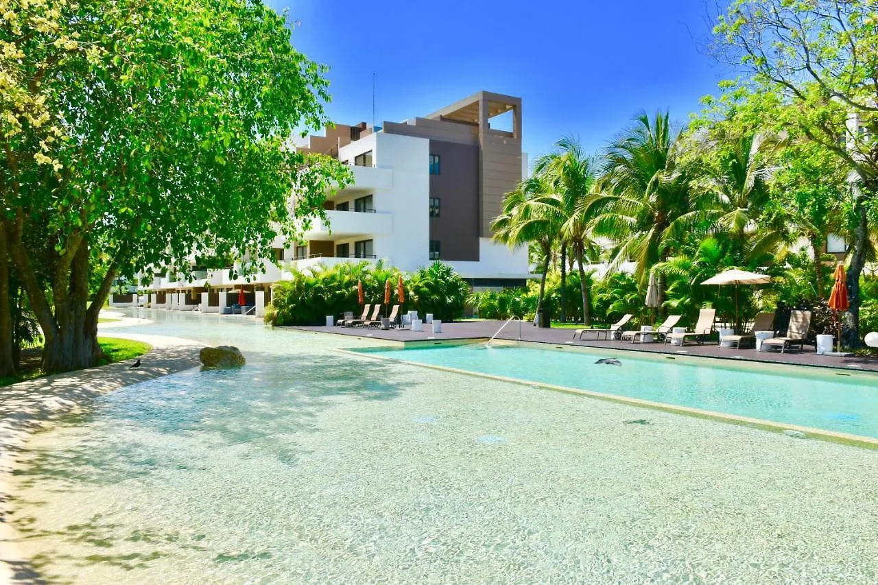 Family Getaway At Nick Price Residences 0*, Playa del Carmen Mexiko